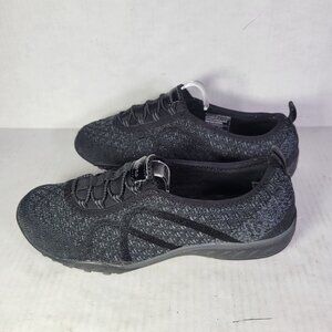 Skechers Women Lightweight Black Slip-On Athletic Walking Shoes Size 7.5